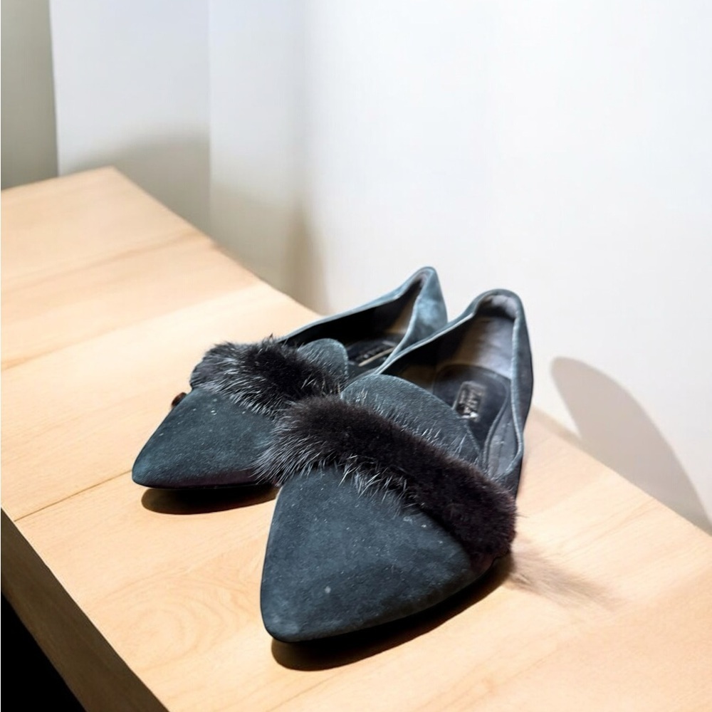 Charles & Keith Collection Black Suede Flats Faux Fur Trim size 8 - Picture 3 of 9